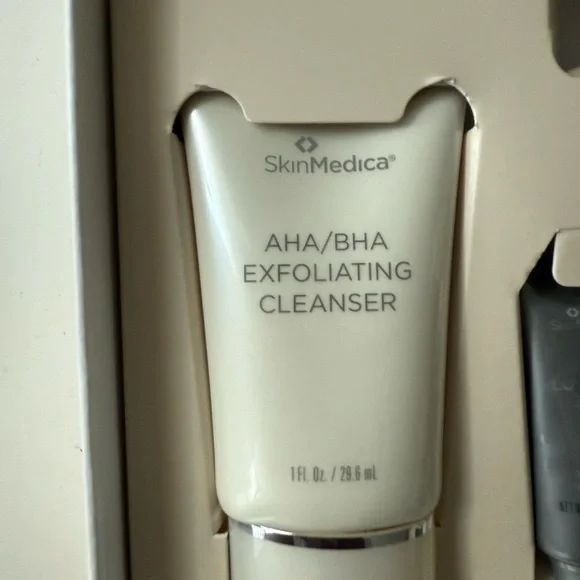 SkinMedica Cleanser & Serum Set - Picture 3 of 5